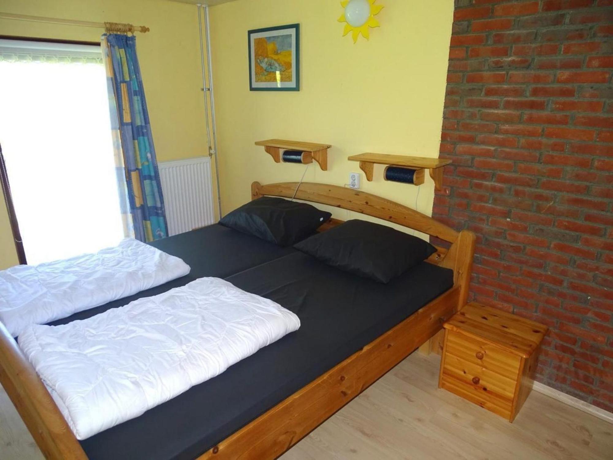 Pleasant With Fenced Garden *