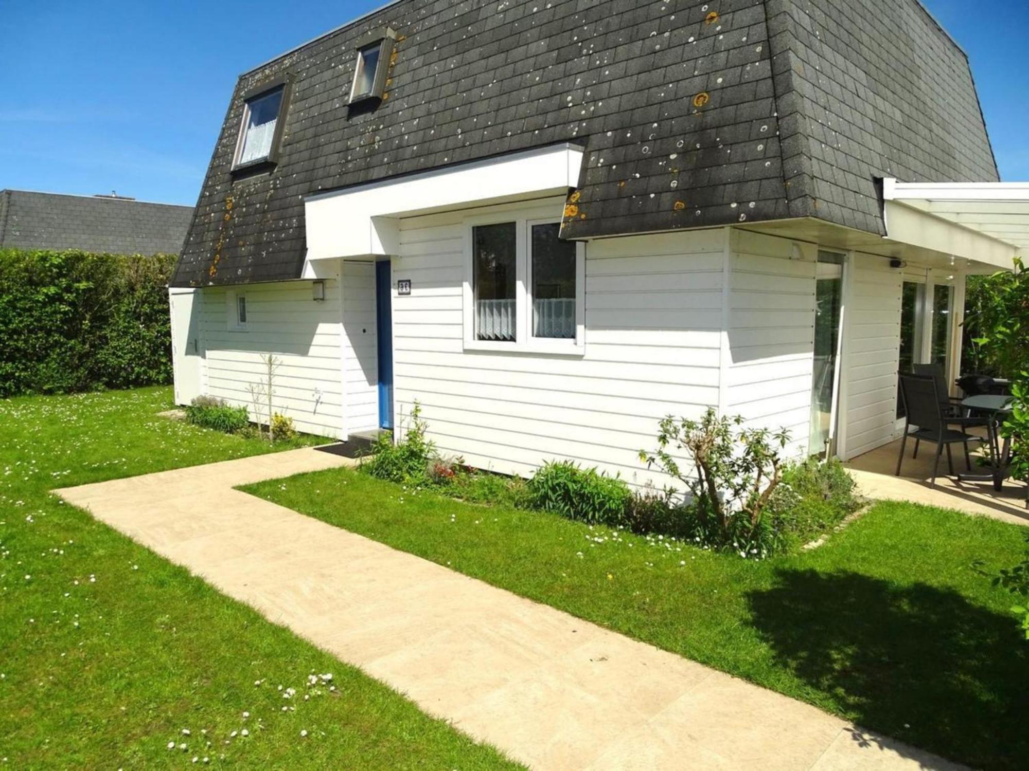 Pleasant With Fenced Garden